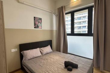 Baypoint @ Country Garden Danga Bay