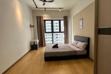 Baypoint @ Country Garden Danga Bay