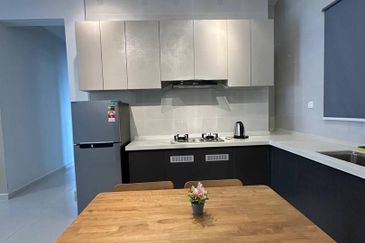 Baypoint @ Country Garden Danga Bay