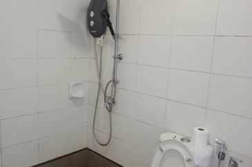 Seasons Luxury Apartments @ Amara Larkin