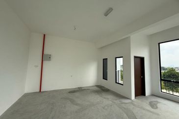 Crest @ Austin Emerald 1