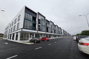 Crest @ Austin Emerald 1