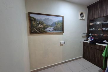 Maple Red, Adda Heights