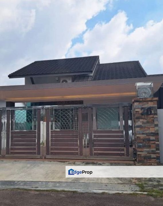 Taman Delima 3 Single Storey Semi D House, Johor, Kluang