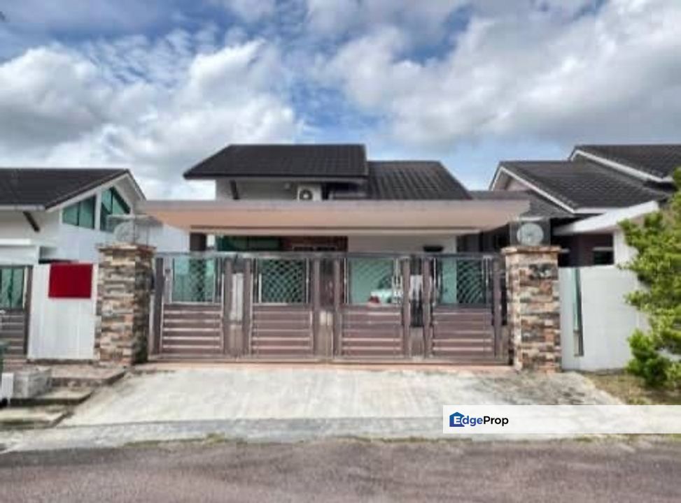 Taman Delima 3 Single Storey Semi D House, Johor, Kluang