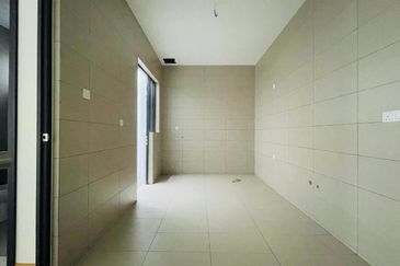 Senibong Cove Waterway Residences