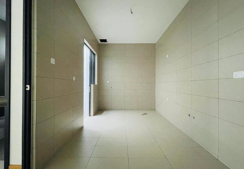 Senibong Cove Waterway Residences