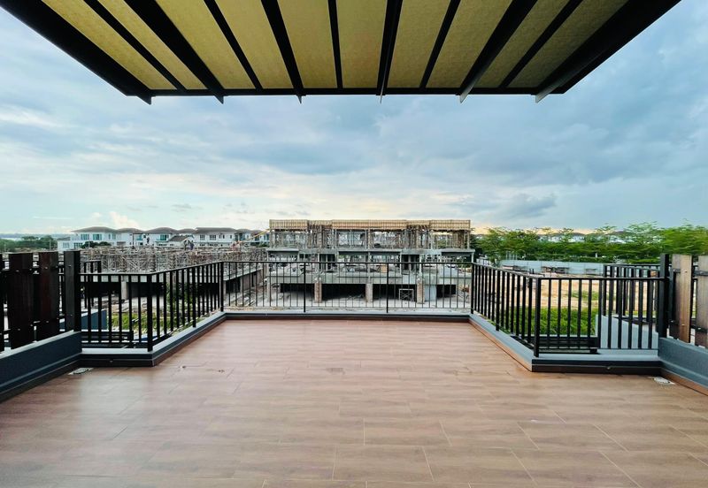 Senibong Cove Waterway Residences