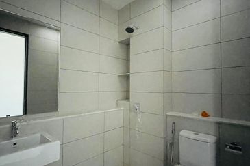 Senibong Cove Waterway Residences