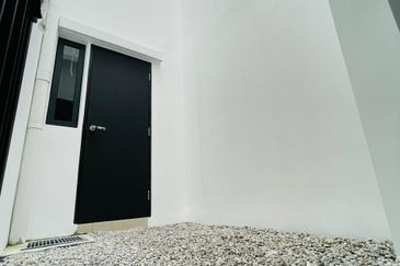 Senibong Cove Waterway Residences