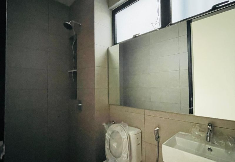 Senibong Cove Waterway Residences