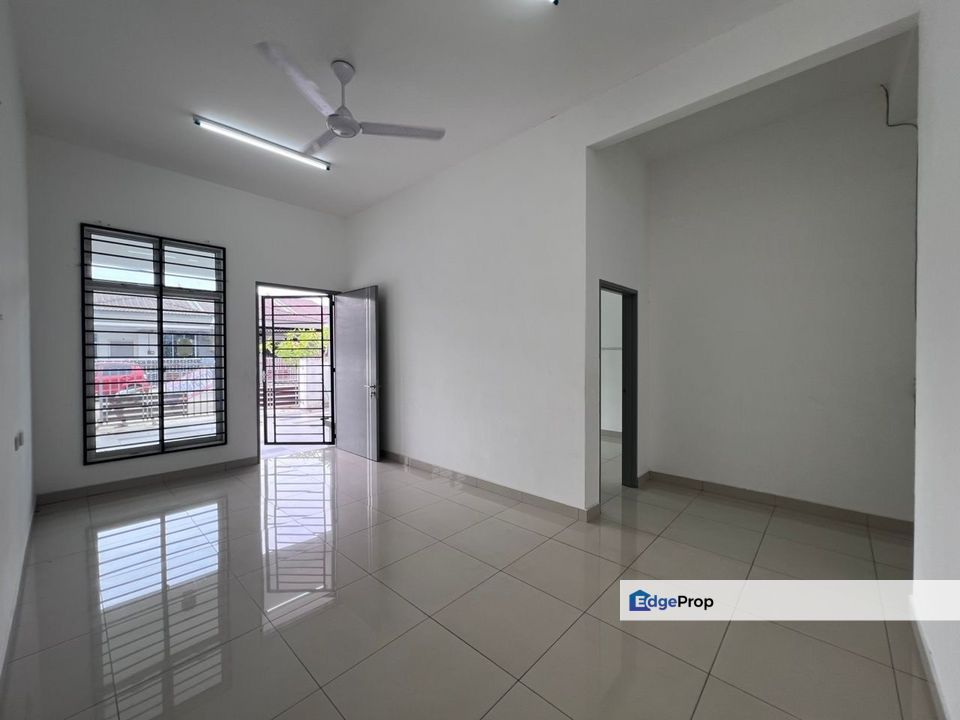 Hanna Sakura @ Taman Saujana Kluang Single Storey Terrace House, Johor, Kluang