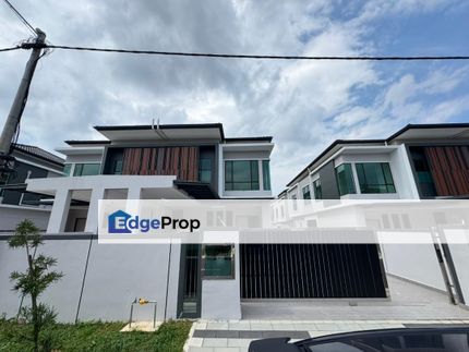 Taman Tasik Indah @ Kluang Double Storey Cluster House for Sale, Johor, Kluang
