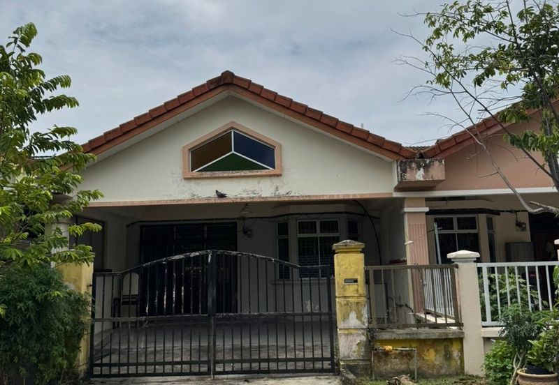 Jalan Pulai Indah, Taman Pulai Indah