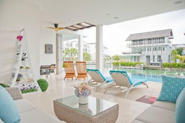 Emerald Bay @ Puteri harbour