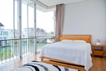 Emerald Bay @ Puteri harbour