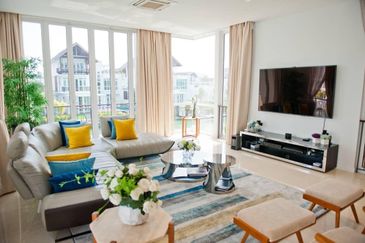 Emerald Bay @ Puteri harbour