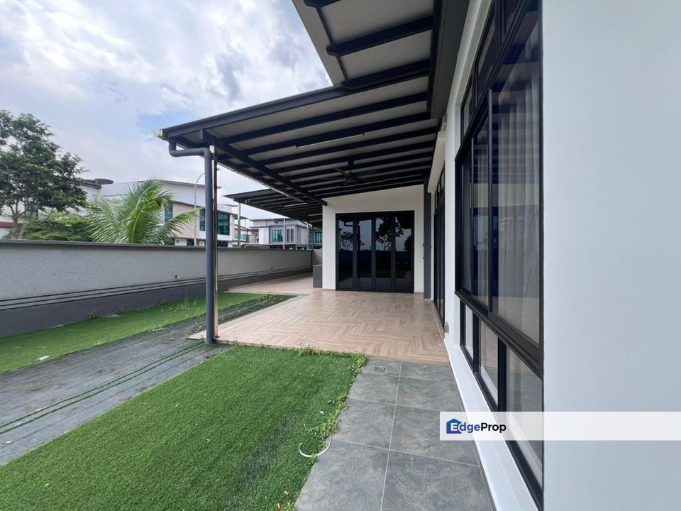 Bandar Cemerlang Breeze Precinct B 2 Storey Cluster House for Rent, Johor, Ulu Tiram