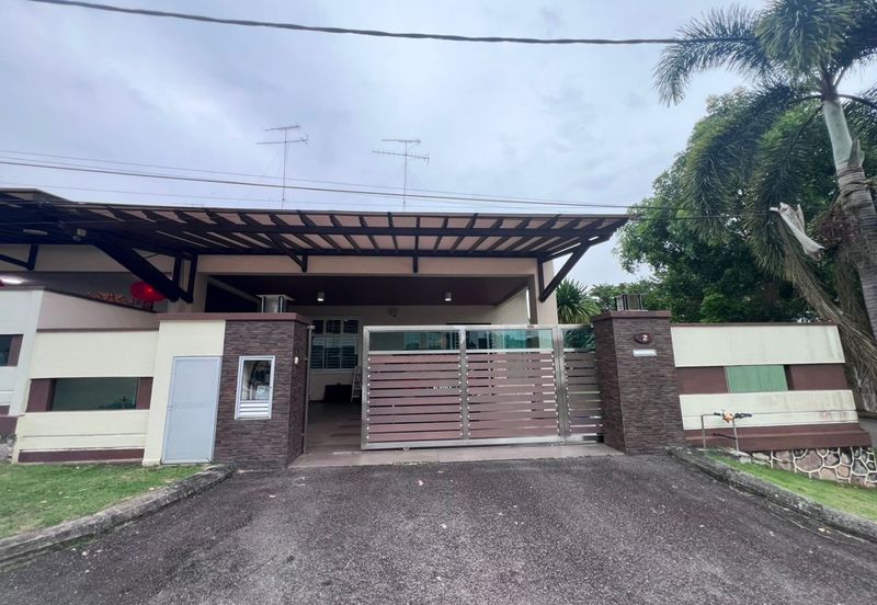 Taman Gunung Selatan @ Kluang Single Storey Semi D Cluster House