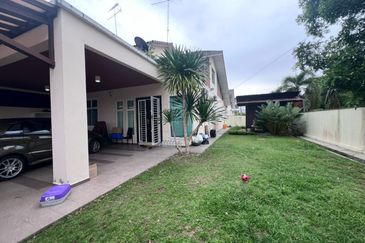 Taman Gunung Selatan @ Kluang Single Storey Semi D Cluster House