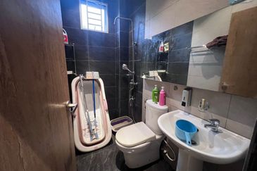 Taman Gunung Selatan @ Kluang Single Storey Semi D Cluster House