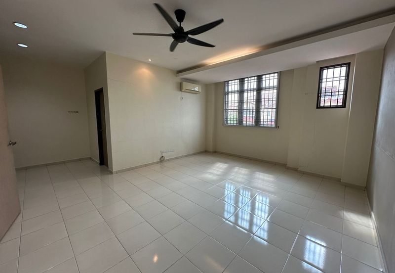 Taman Tropika Kluang