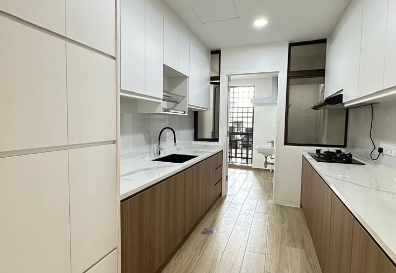 Aloha Tower Condominium