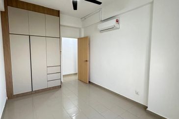 Aloha Tower Condominium