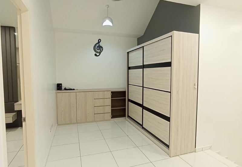 Bukit Indah Avenue 26 @ Villosa