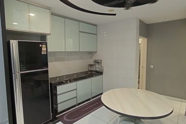 Bukit Indah Avenue 26 @ Villosa