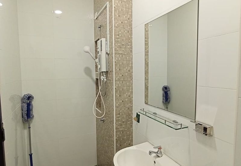 Bukit Indah Avenue 26 @ Villosa