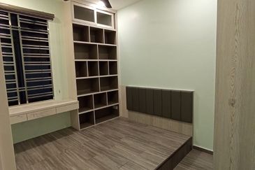 Bukit Indah Avenue 26 @ Villosa