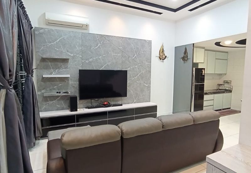 Bukit Indah Avenue 26 @ Villosa