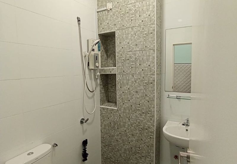 Bukit Indah Avenue 26 @ Villosa