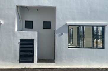 Crest @ Austin Emerald 1