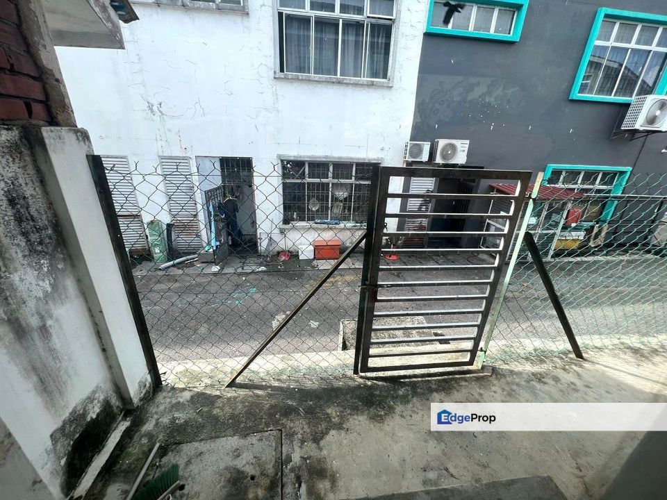 Jalan Semerbak @ Taman Bukit Dahlia Double Storey Endlot Terrace House, Johor, Pasir Gudang
