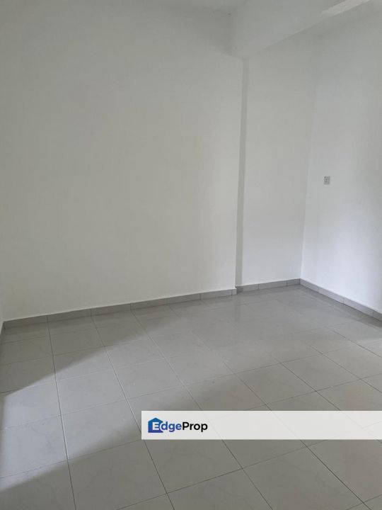 Taman Aman Kluang Double Storey Endlot Low Cost House | 100% full loan, Johor, Kluang