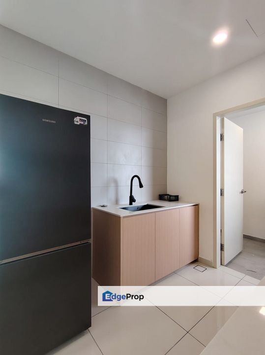 Summit @ Lagoon Residences Corner lot Seaview Unit for Rent, Johor, Pasir Gudang