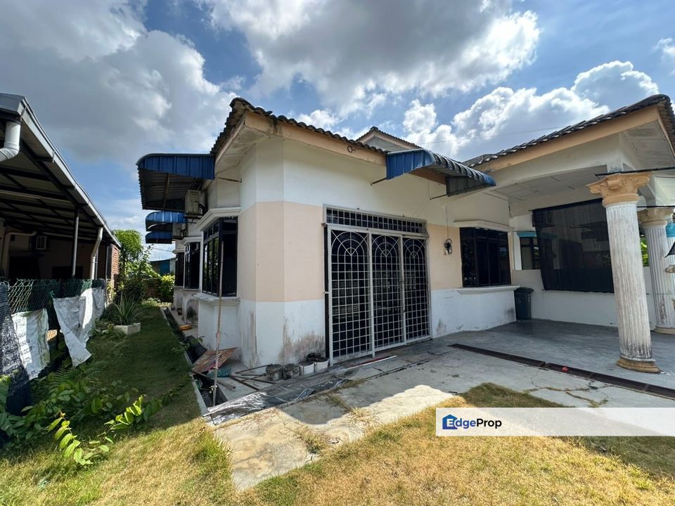 Taman Permata @ Kluang Single Storey Semi D House for Sale, Johor, Kluang