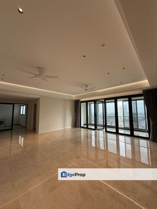 The Astaka @ 1 Bukit Senyum Tower A Mid Floor for Rent, Johor, Johor Bahru