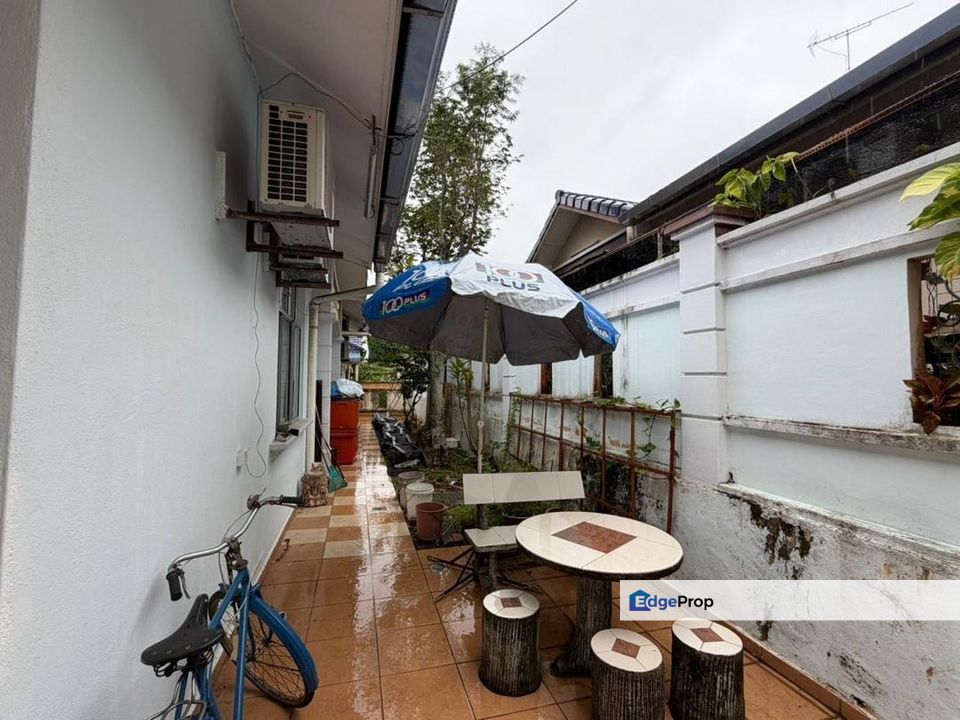 Taman Delima 2 @ Kluang Single Storey Semi D for Sale, Johor, Kluang