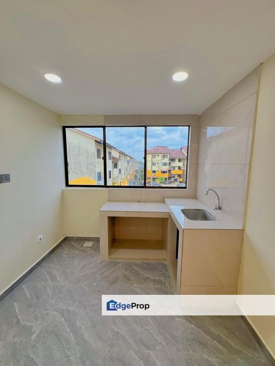 Bandar Selesa Jaya @ Skudai fully Renovated Flat for Sale, Johor, Skudai