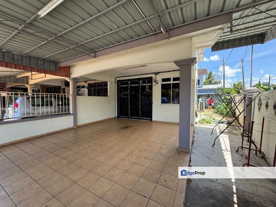 Taman Pelangi @ Kluang 2 Storey Endlot Medium Cost House for Sale, Johor, Kluang