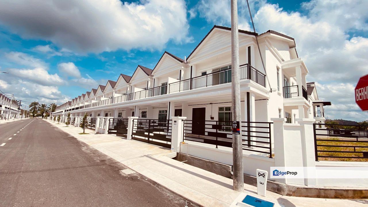 Taman Putera Indah @ Batu Pahat 2 Storey Endlot Terrace House, Johor, Batu Pahat