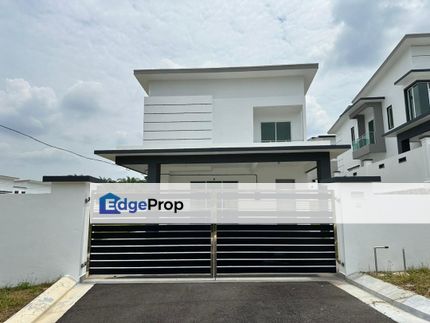 Kluang Jalan Desa Permai, 2 Storey Bungalow , Johor, Kluang