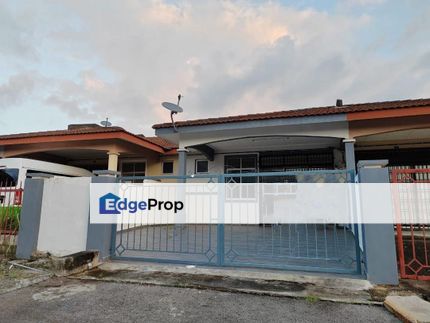 Jalan Seri Impian Kluang Single Storey Renovated Terrace House for Sale/Rent, Johor, Kluang