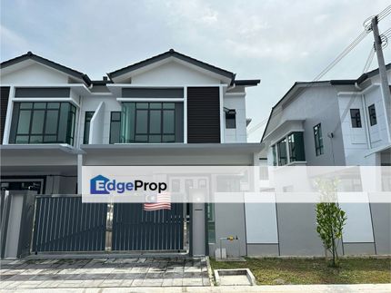 Taman Tasik Indah (Novus Spring) Double Storey Endlot Terrace House , Johor, Kluang