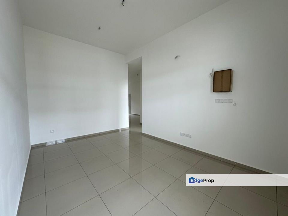 Jalan Bukit Perdana Taman Bukit Perdana Parkland Kluang Single Storey Terrace House , Johor, Kluang