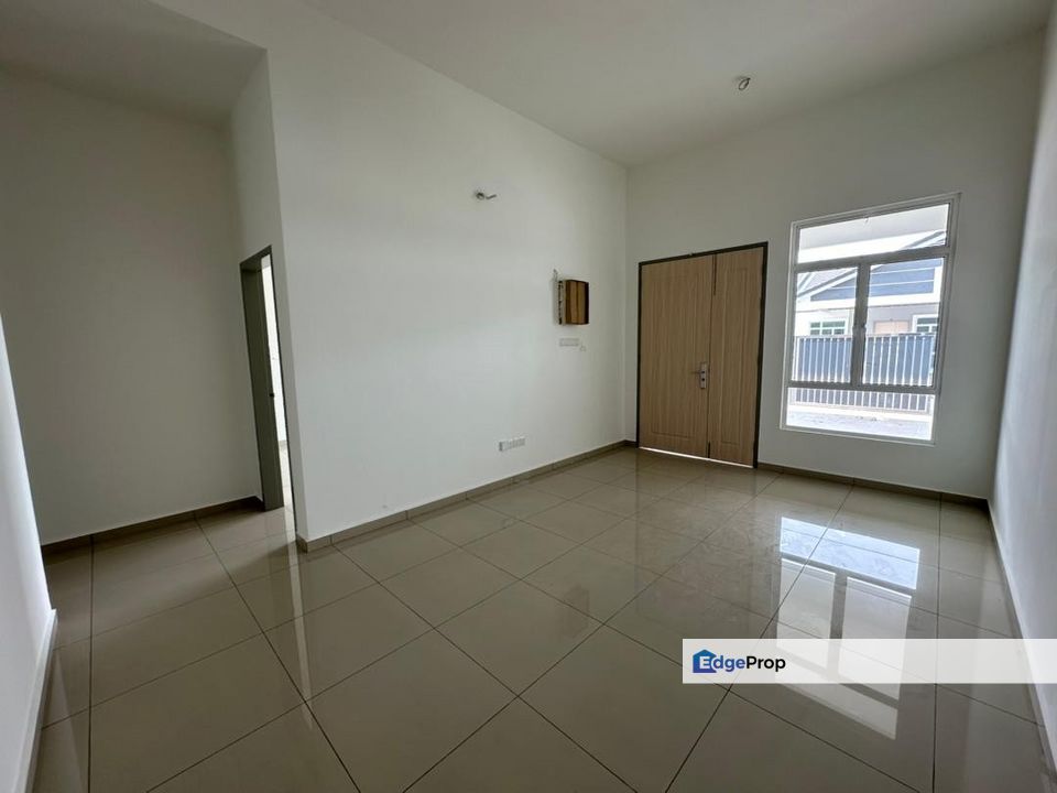 Jalan Bukit Perdana Taman Bukit Perdana Parkland Kluang Single Storey Terrace House , Johor, Kluang