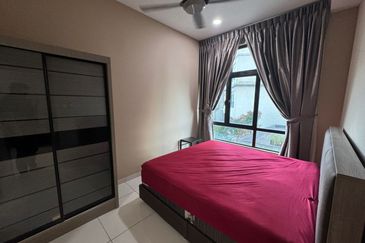 D'Summit Residences @ Kempas Utama